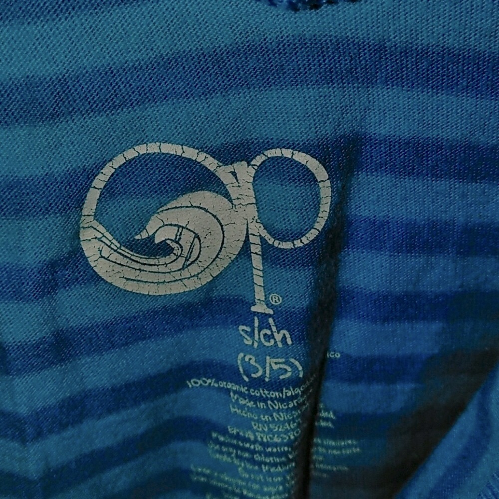 Tank tops - Picture 4 of 5